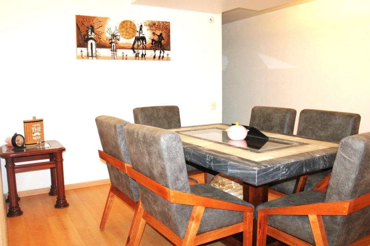 3 Recamaras, 4 Camas, 2 Banos, Estacionamiento Appartement *