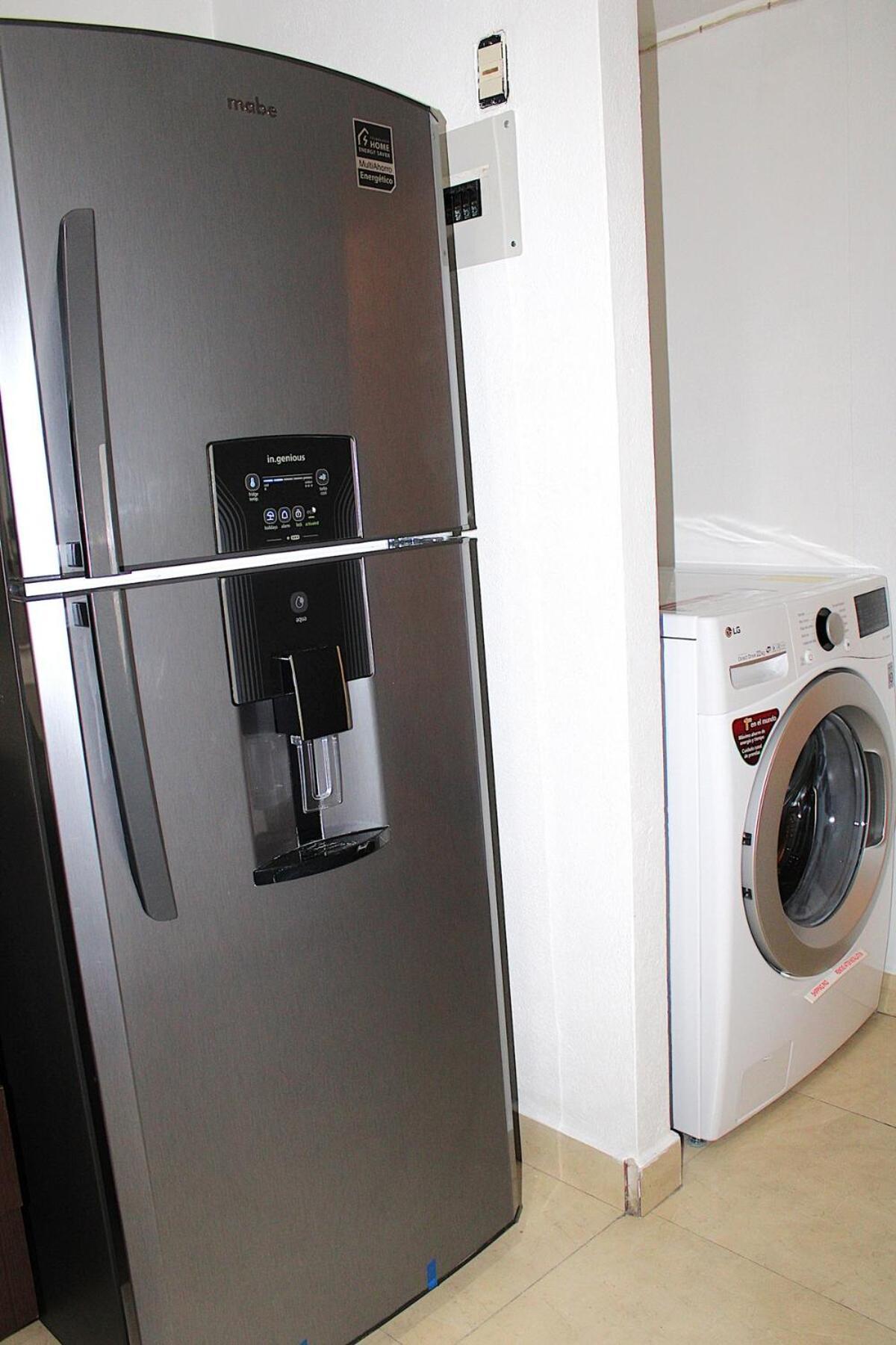 3 Recamaras, 4 Camas, 2 Banos, Estacionamiento Appartement *