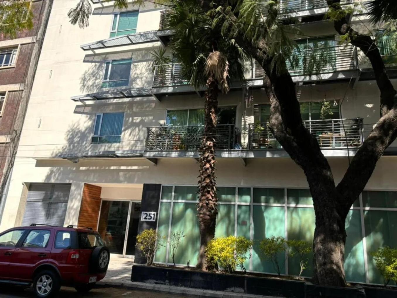 3 Recamaras, 4 Camas, 2 Banos, Estacionamiento Appartement